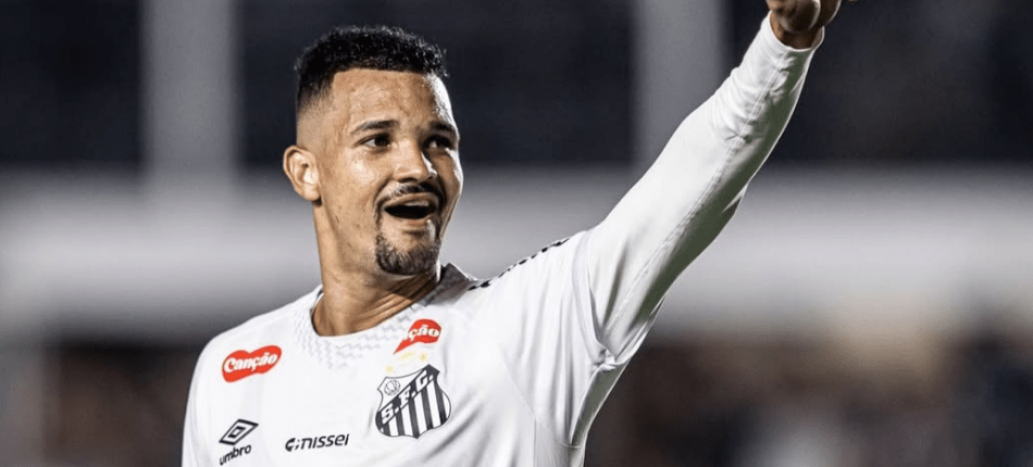 Na Vila, Santos supera o Atlético-MG e vence pela primeira vez no&nbsp;Brasileiro